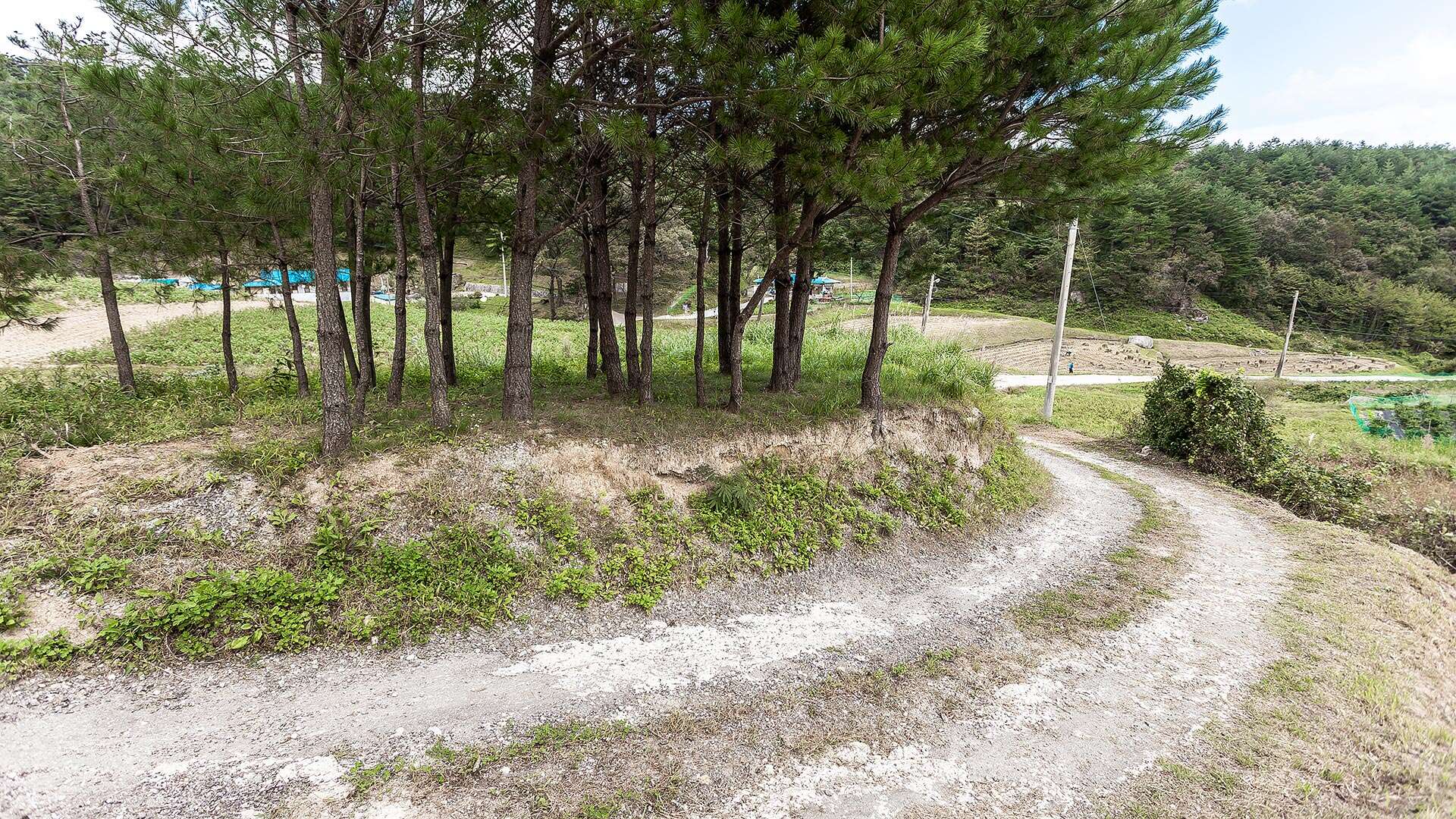普光里粉青沙器窯址 (Bogwang-ri Buncheong Ware Kiln Site)