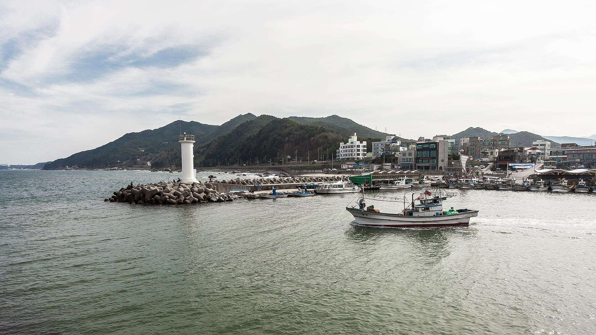 Anin Port