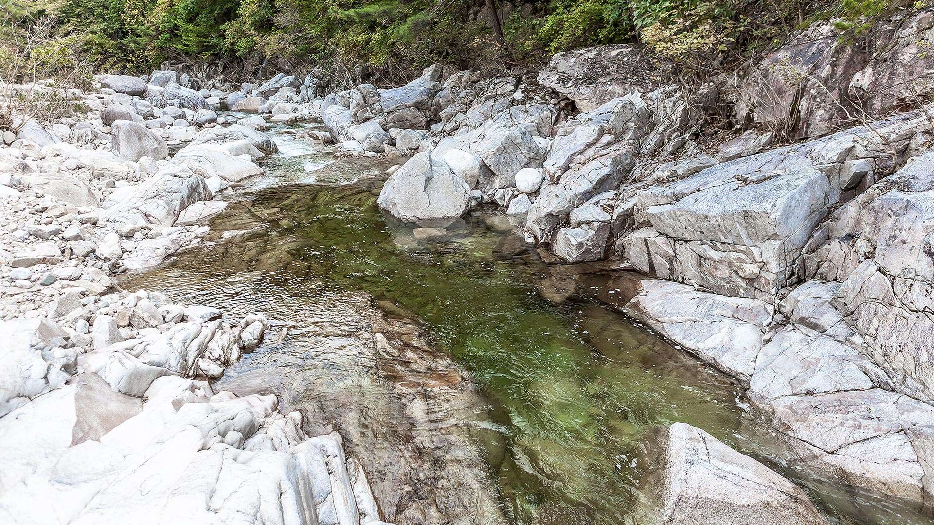 Yongyeon Valley