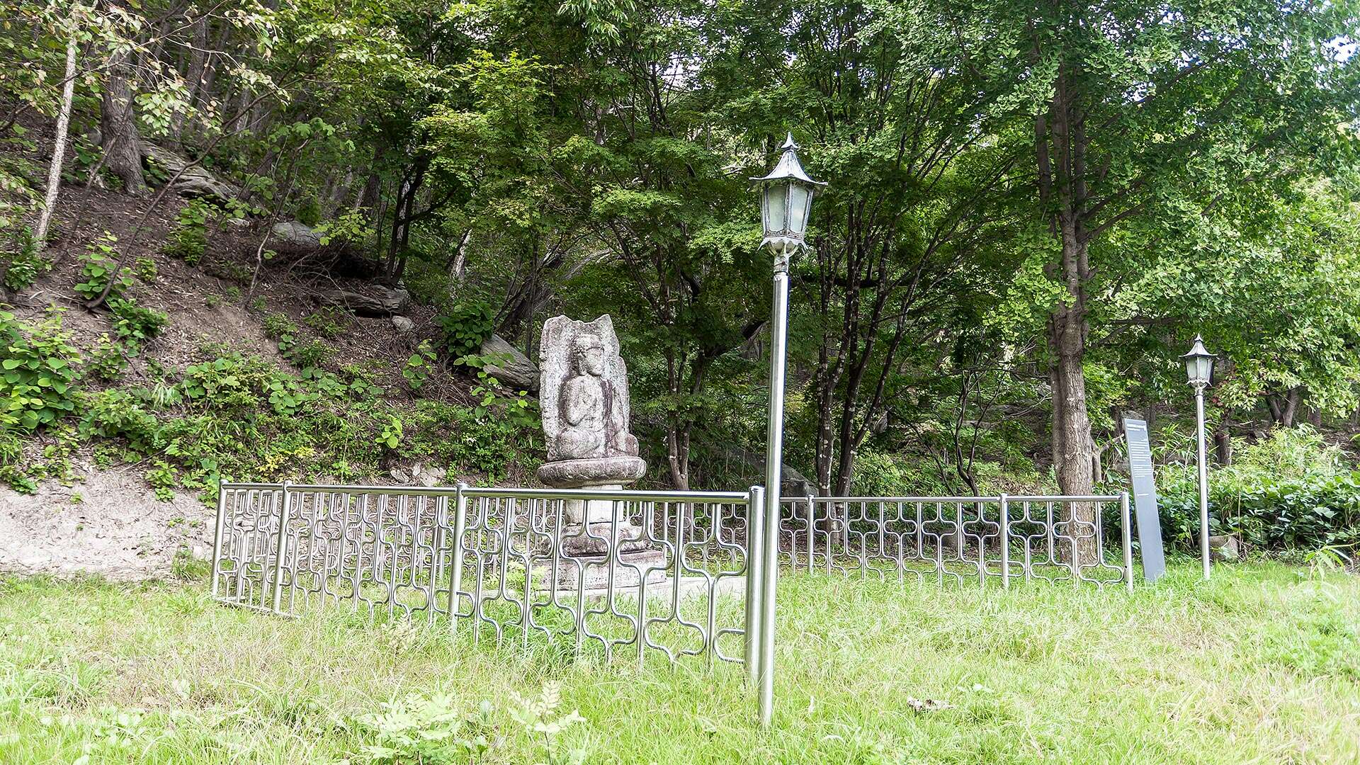 普光里石造如來坐像 (Bogwang-ri Seated Stone Buddha)