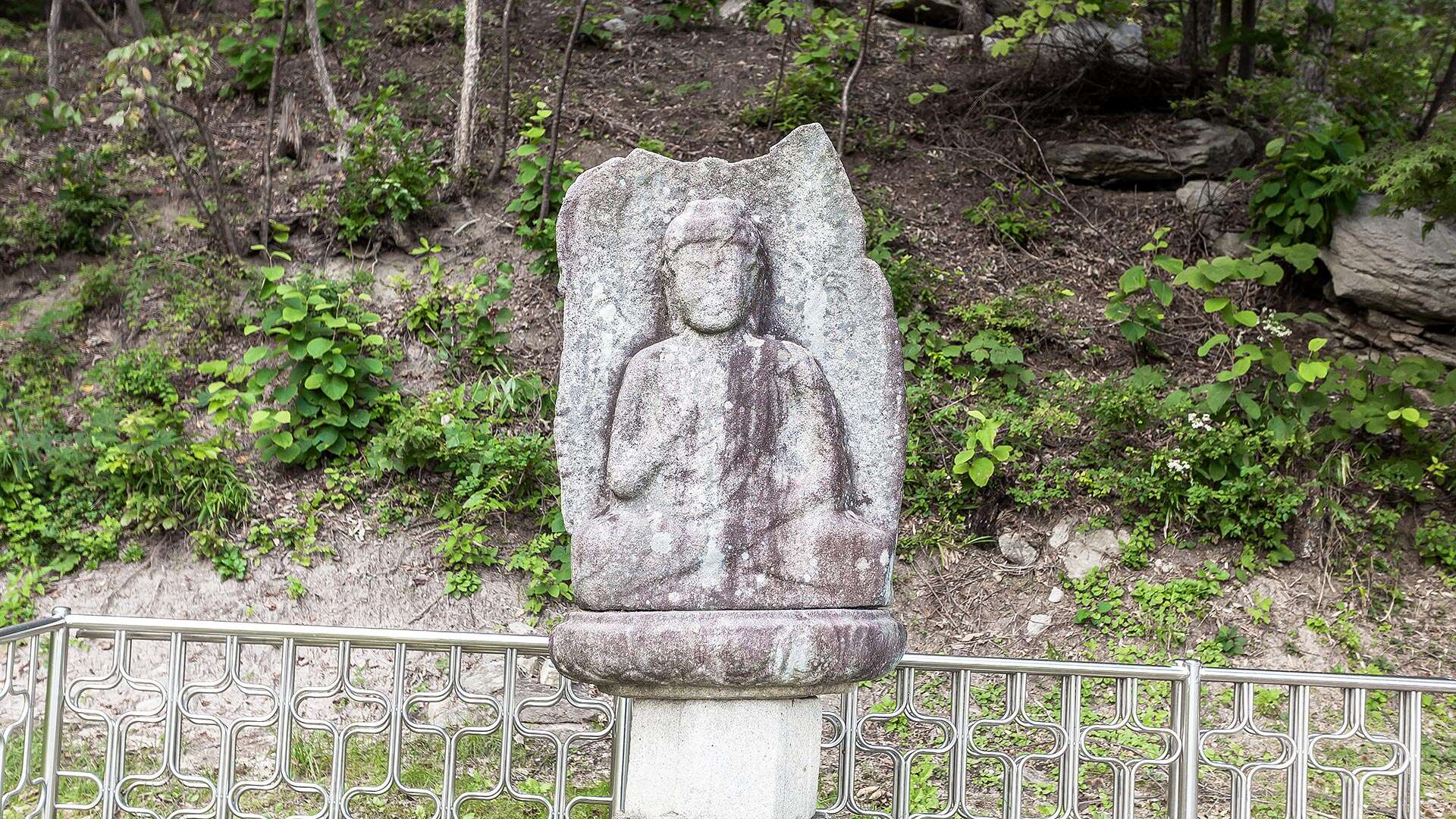 普光里石造如來坐像 (Bogwang-ri Seated Stone Buddha)