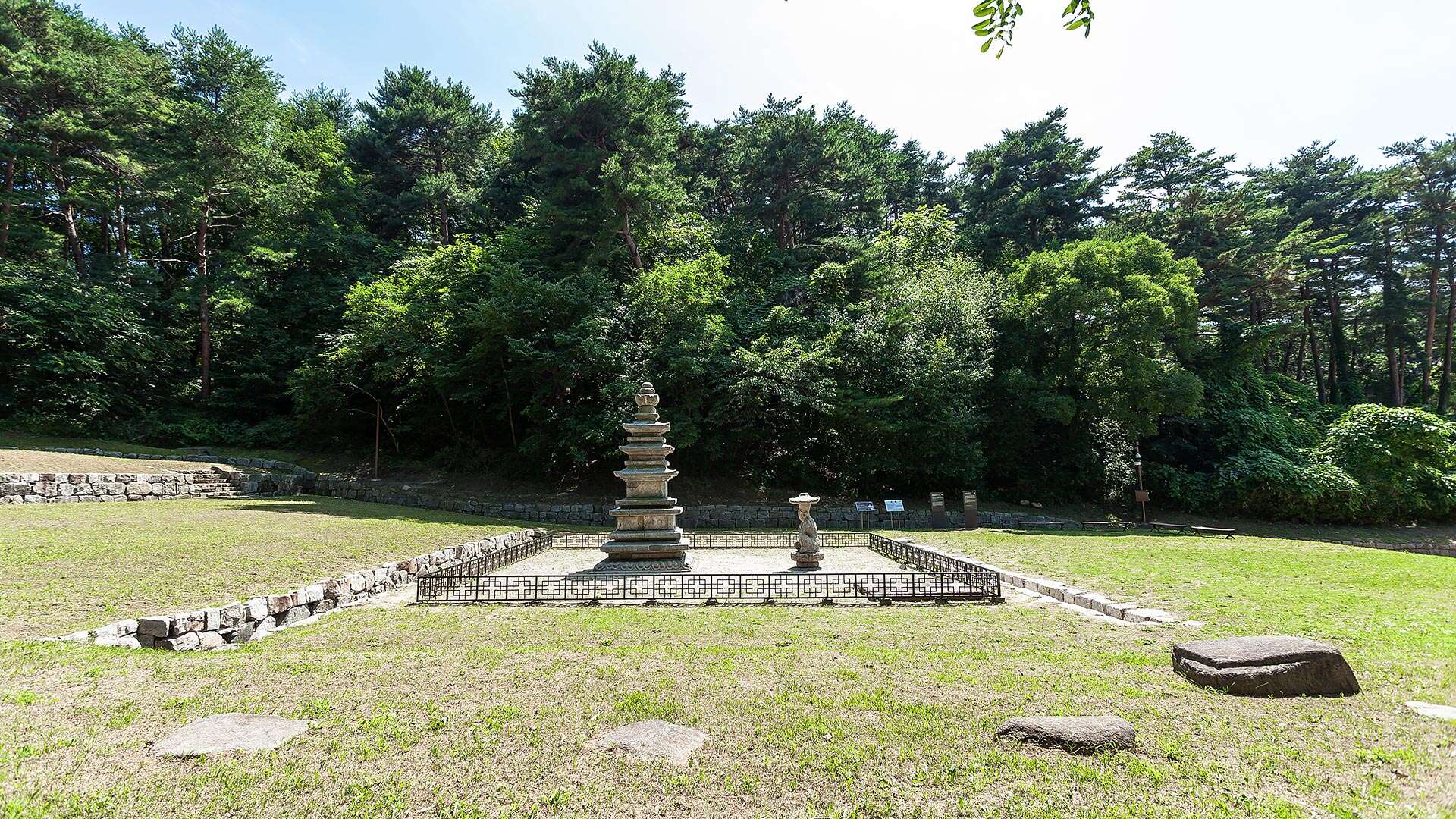 神福寺址 (Sinboksaji)