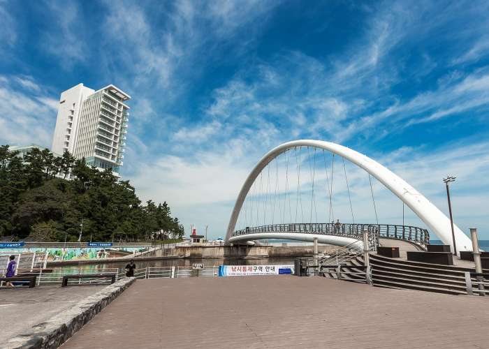 Gangmun Sotdae Bridge