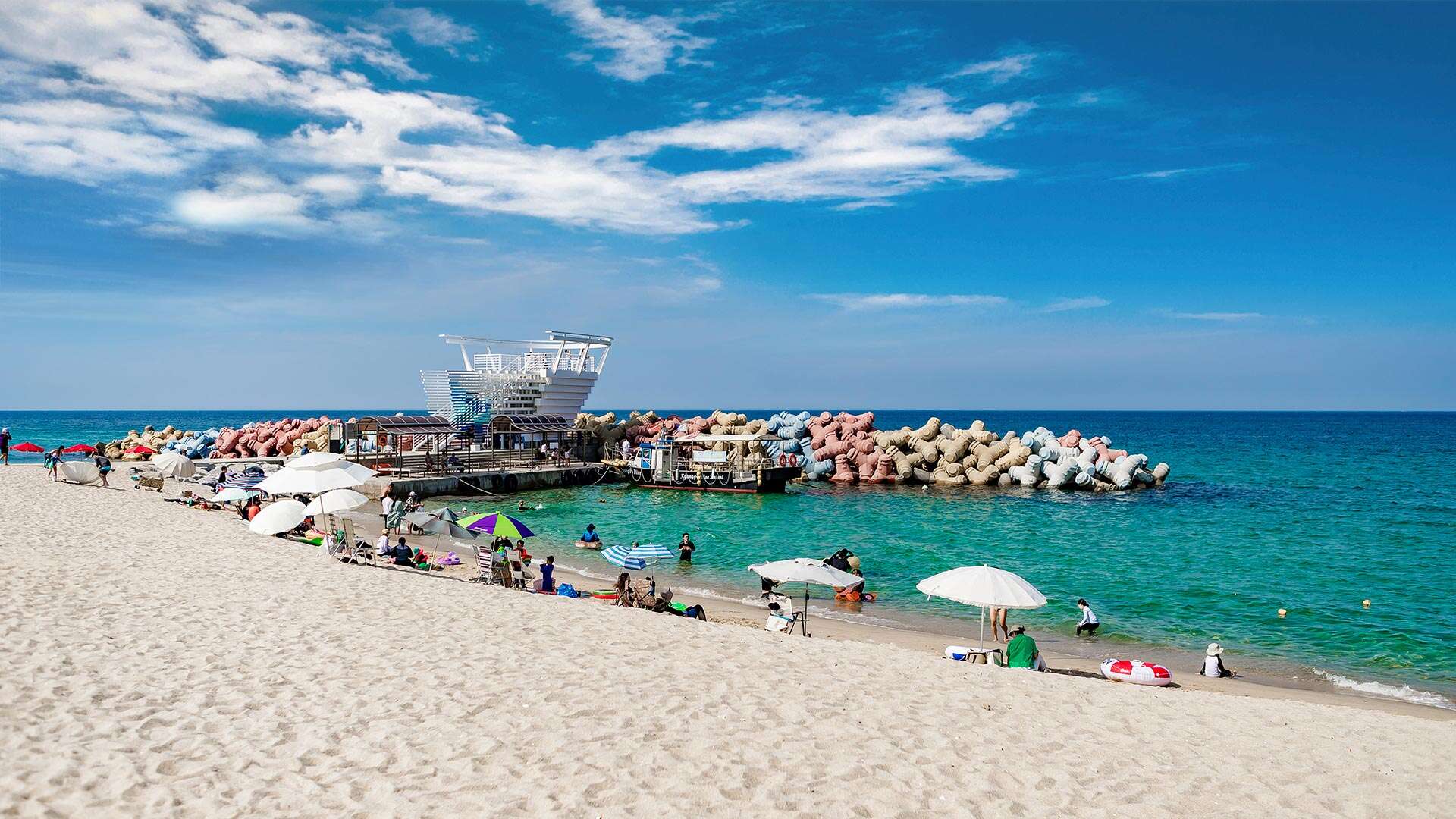 Sageunjin Beach