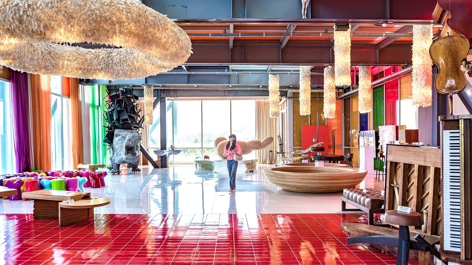 哈斯拉艺术世界室内展厅02